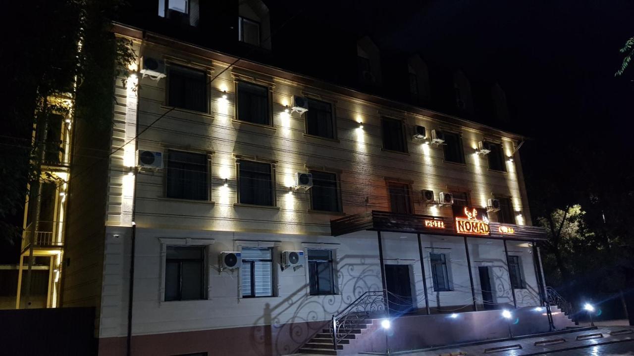 Nomad Hotel Bishkek Halal Eksteriør billede