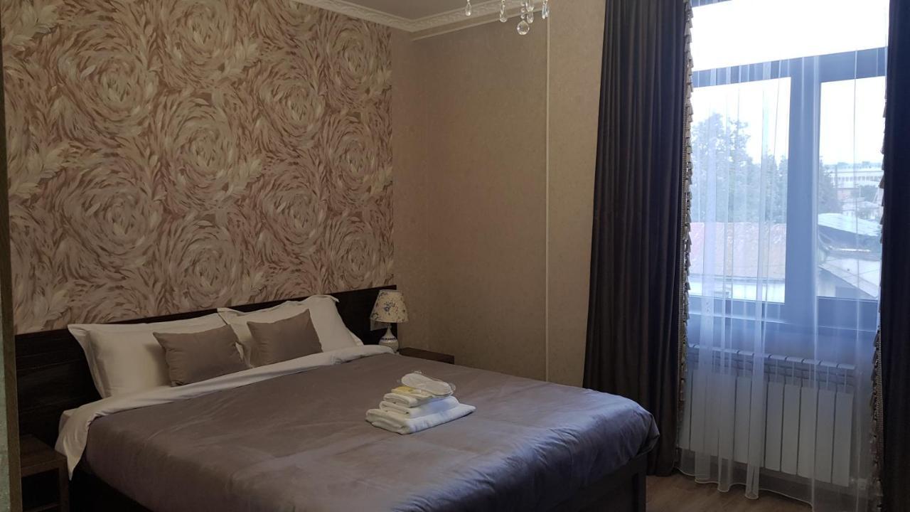 Nomad Hotel Bishkek Halal Eksteriør billede